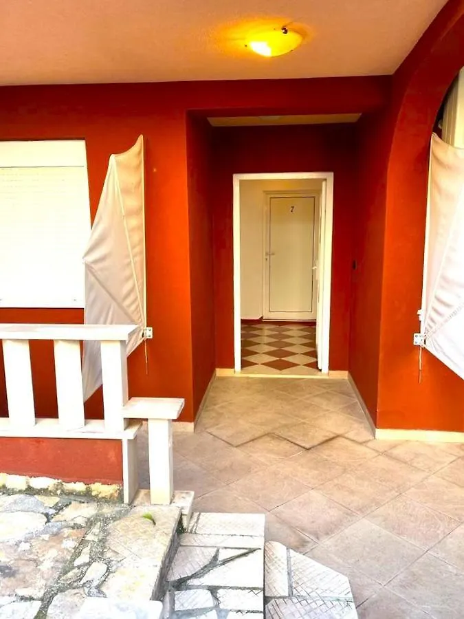 Villa Rudie With 4 Apartments Near The Sea Trogir Croatia