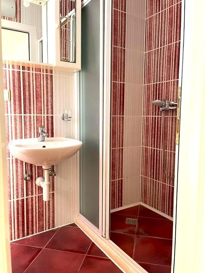 Villa Rudie With 4 Apartments Near The Sea Trogir